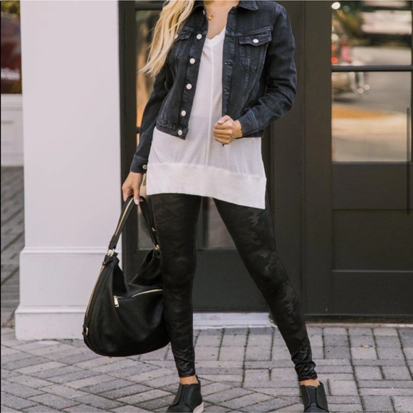 Spanx Camo Faux Leather leggings - Picture 5 of 11